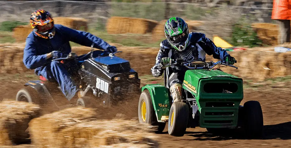 Lawnmower racing