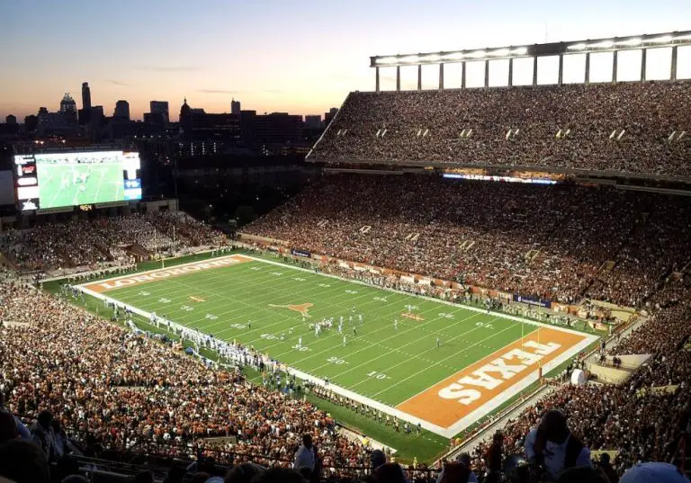 Top 10 Biggest Stadiums in Texas - Stadium Freak