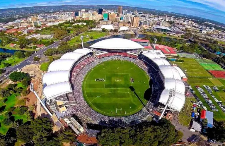 Top 10 Biggest Stadiums In Australia - Stadium Freak