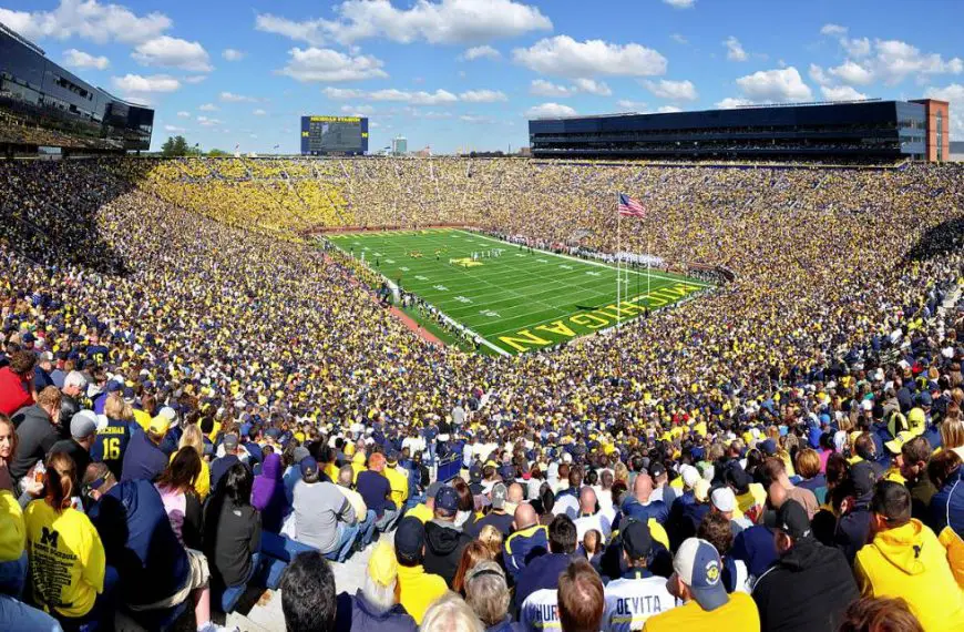 Top 10 Biggest Stadiums in Michigan