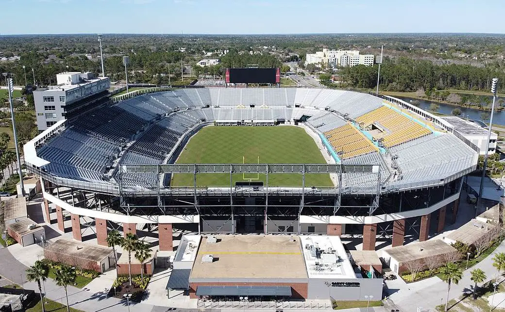 Top 10 Biggest Stadiums In Florida - Stadium Freak