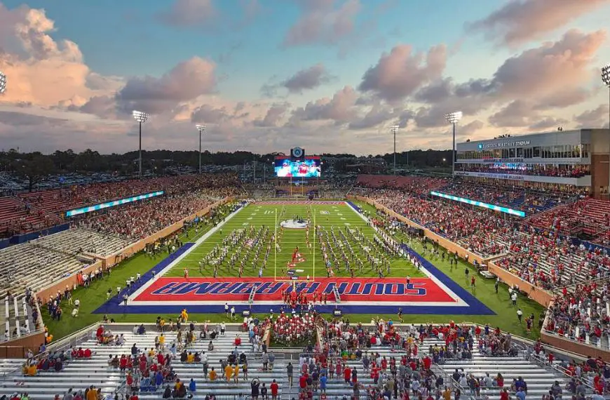 Top 10 Biggest Stadiums In Alabama - Stadium Freak