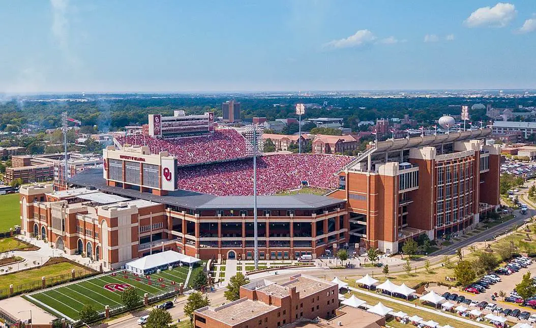 Gaylord Family Oklahoma Memorial Stadium location